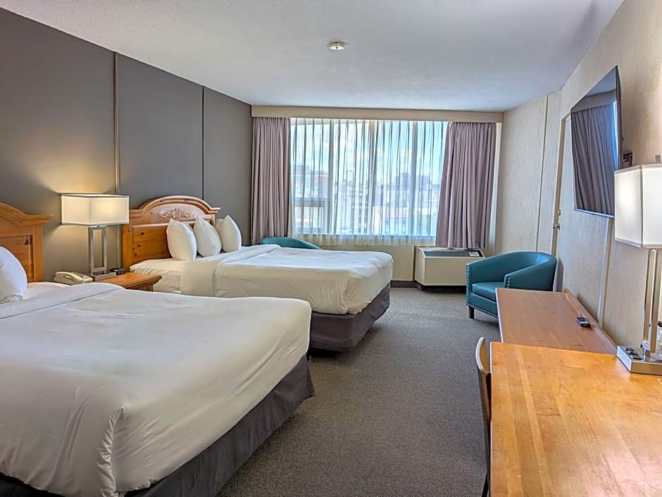Photo 1 of 4 of 2 Queen Beds, City View