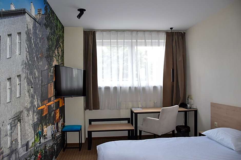 Iness Hotel