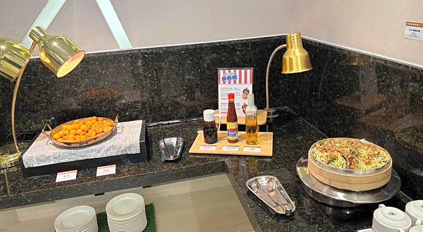 CHECK inn Taichung Zhongshan