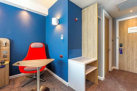 Standard Double Room with Free Hot Breakfast