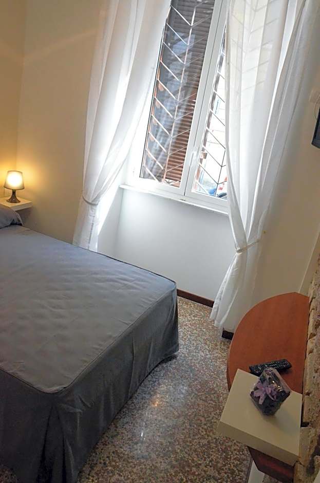 Maison Colosseo (Via dei Querceti 24)