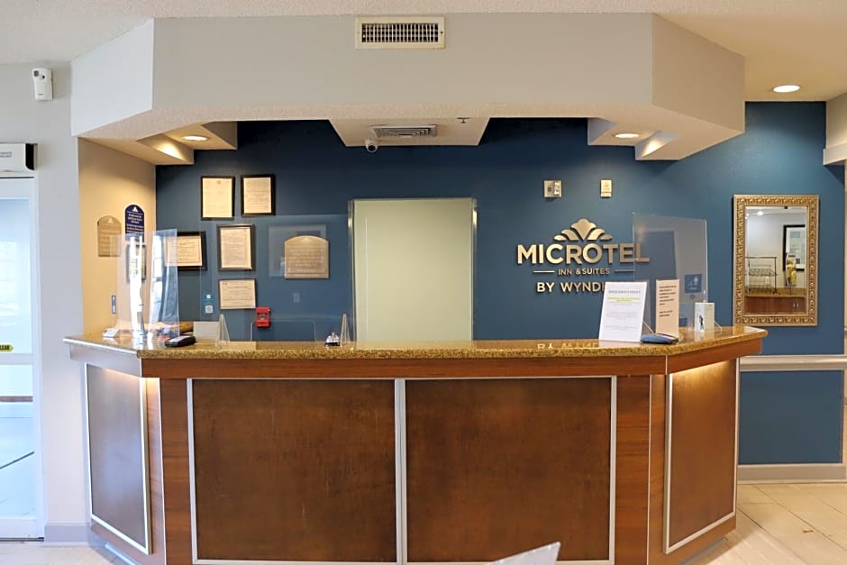 Microtel Inn & Suites by Wyndham Columbus/Near Fort Benning