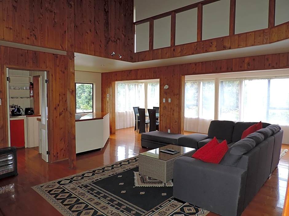 Waiheke Island Tawa Lodge - Adults Only