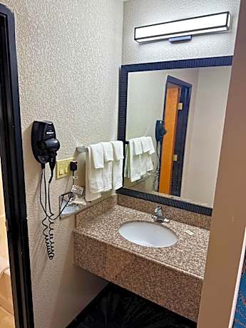 King Room - Non-Smoking