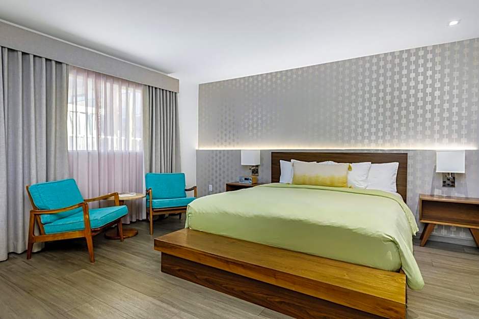 Skylark Hotel