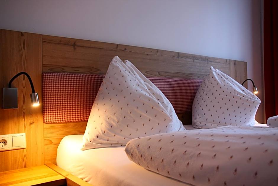 Hotel Gasthof Kröll, Nationalpark Sommercard, 60 Attraktionen, Restaurant mit regionaler Küche