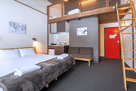 Deluxe Family Suite