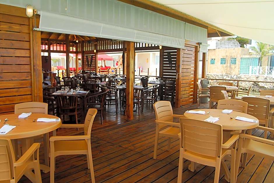 Decameron Los Delfines - All Inclusive