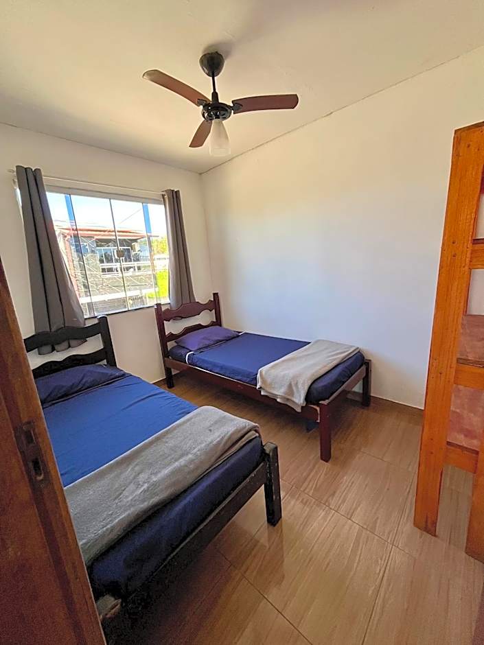 Casa inteira con piscina compartilhada