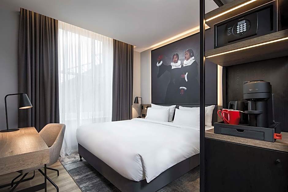 Radisson RED Hotel, Liverpool