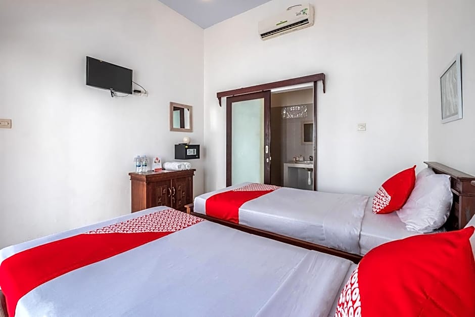 OYO 915 Villa Sari