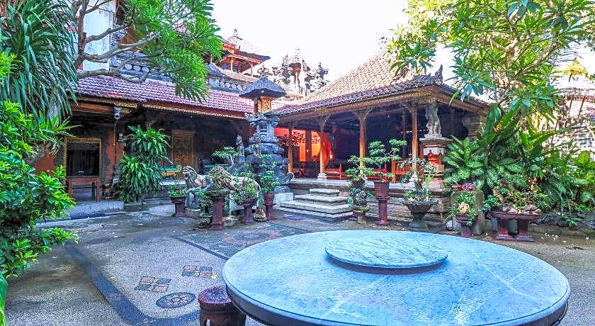 Capital O 1666 Grand Pudjawan Hotel Near Kuta Beach