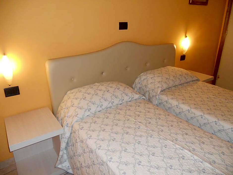 Hotel Salus