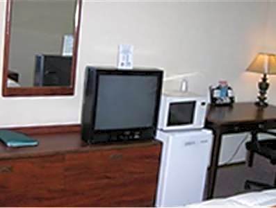 Deluxe Queen Room with Two Queen Beds - Non-Smoking