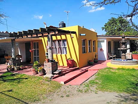Finca Mc'Clau Teotihuacan, Casa residencial entera