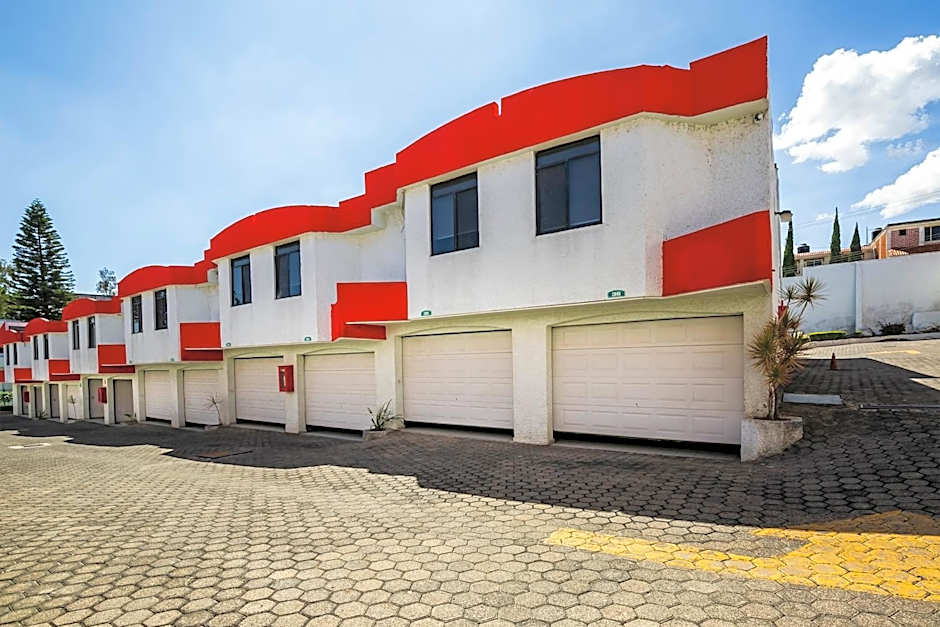 Capital O Hotel Casa Blanca, Morelia