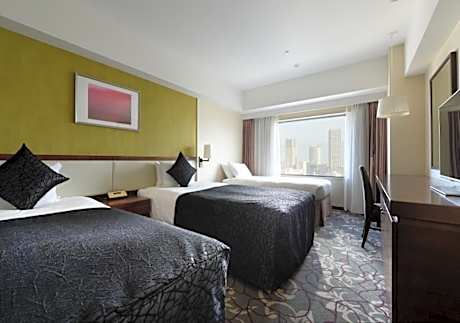 City View Twin Room with Extra Bed - Non-Smoking