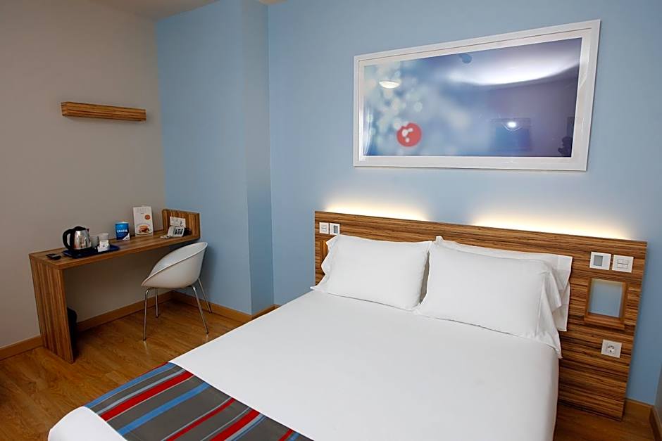 Travelodge Valencia Aeropuerto