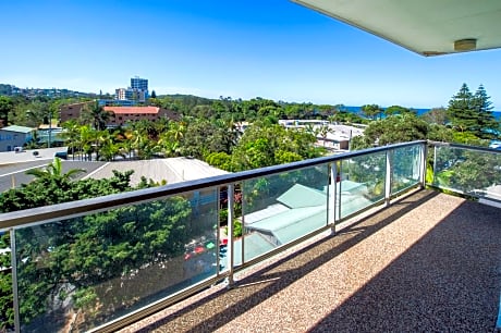 Three-Bedroom Apartment - Partial Ocean View - Apartment 19