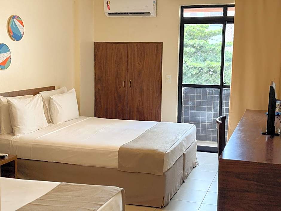 D8 Hotel