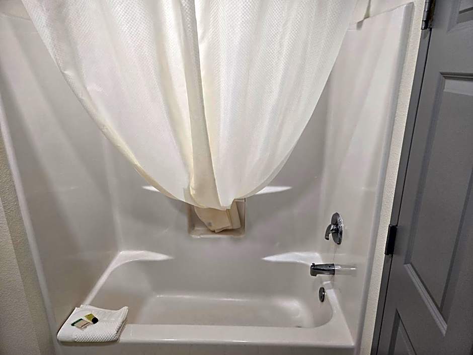 Allure Suites of Fort Myers