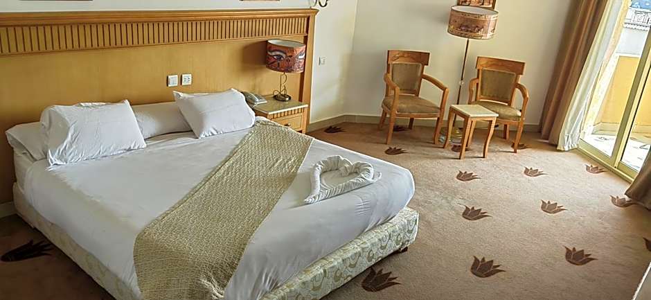 Regency Pyramids Hotel