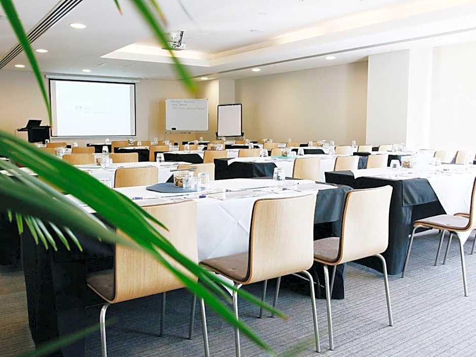 Novotel Newcastle Beach