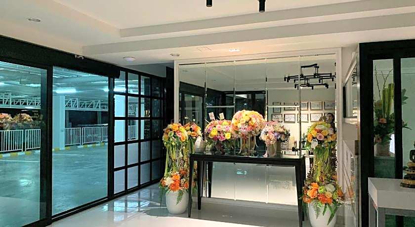 Icare Residence & Hotel