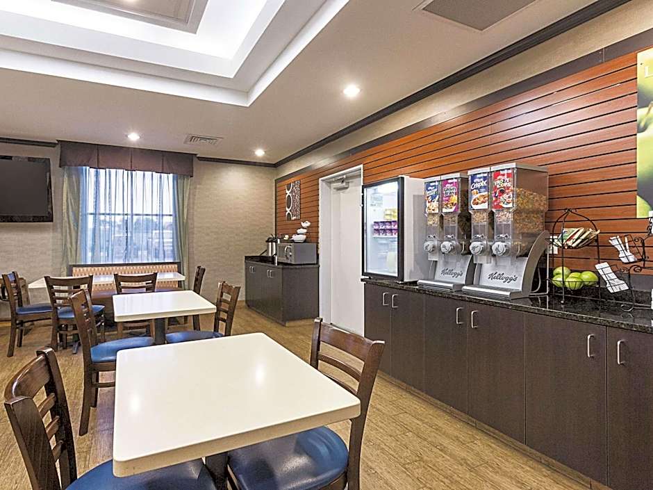 La Quinta Inn & Suites by Wyndham Glendive