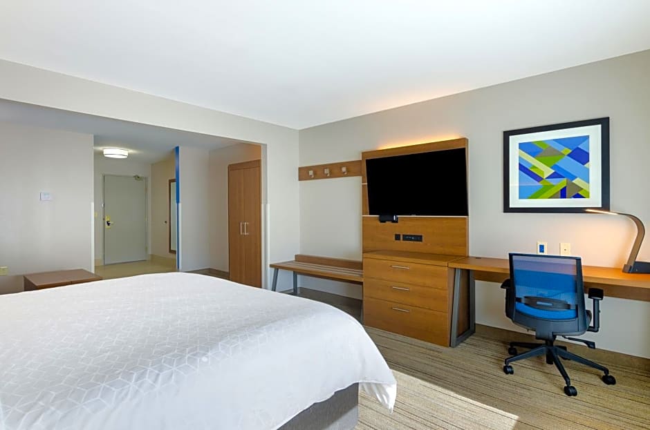Holiday Inn Express Hotel & Suites Weston by IHG