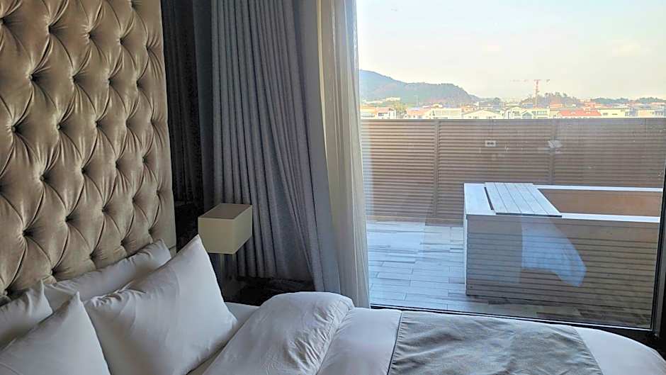 Best Louis Hamilton Hotel westbusan