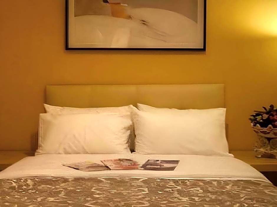 7 Star Boutique Hotel