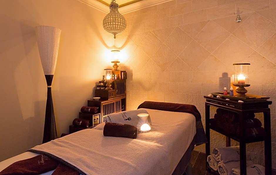 Therma Palace - Balneo SPA, Free parking & Beach