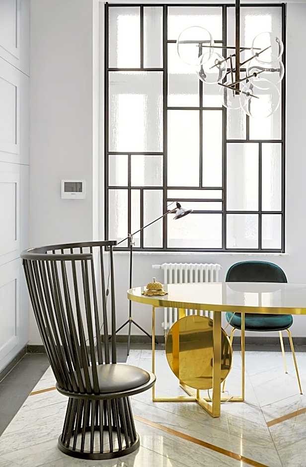 No.4 Residence