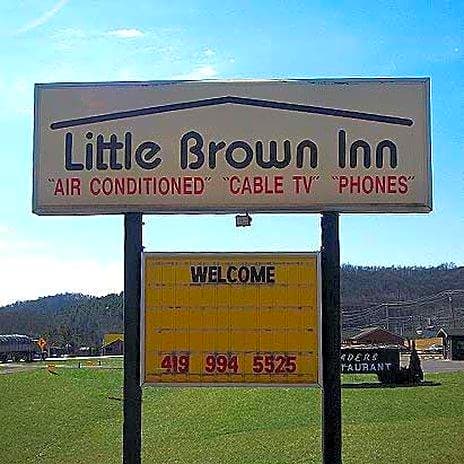 Mohican Little Brown Inn Loudonville