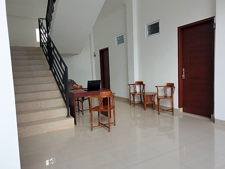 OYO 90536 Wenasia Residence – Manado, CA