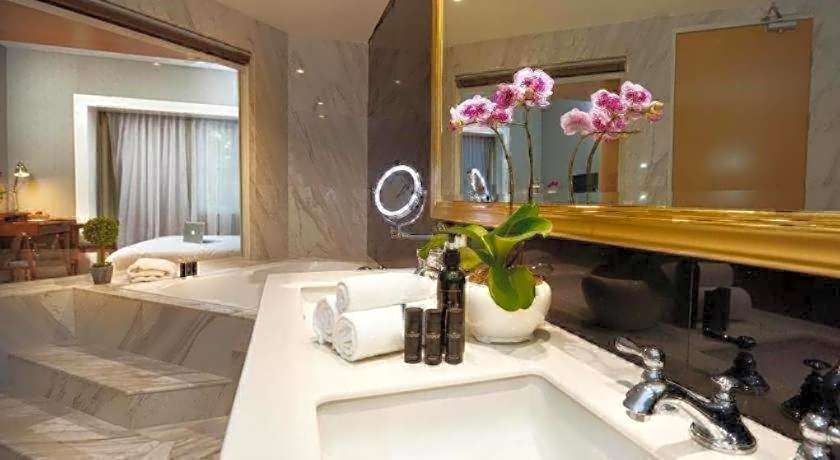 Kingwood Boutique Hotel