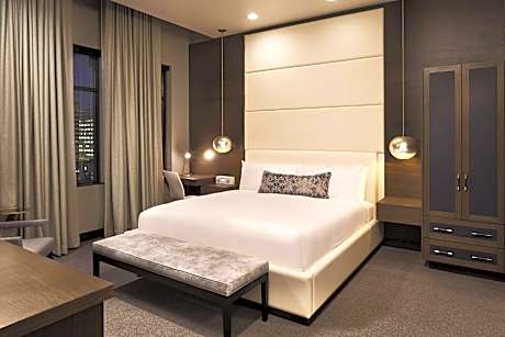 Suite, 1 King Bed (1 King Bed)