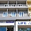 City Life Port Hotel