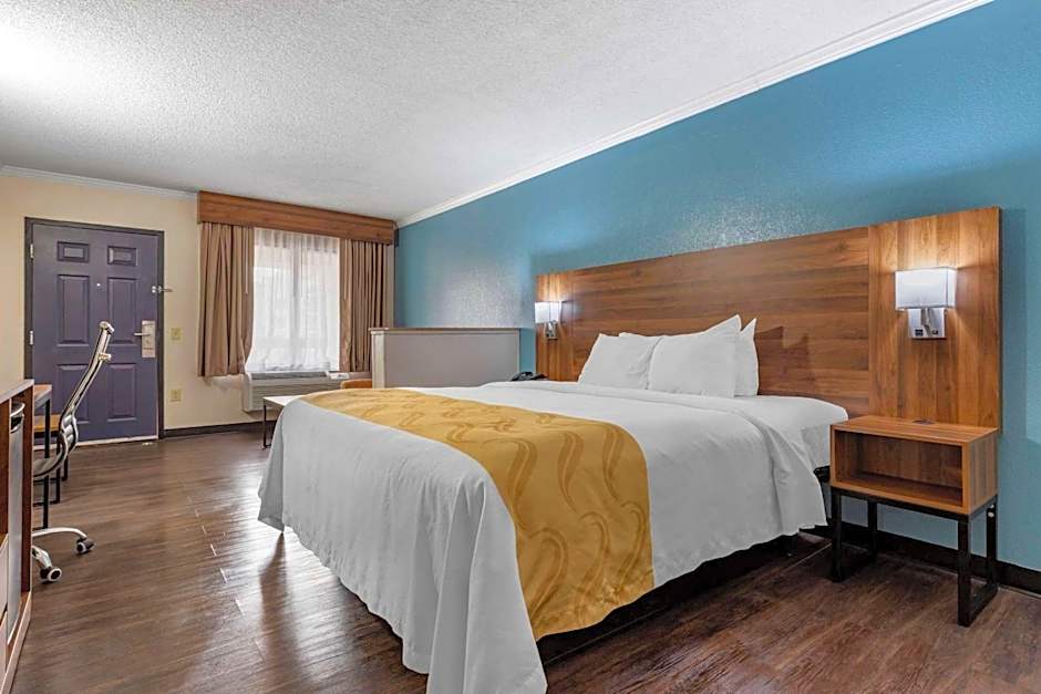 Quality Inn & Suites Ft. Jackson Maingate