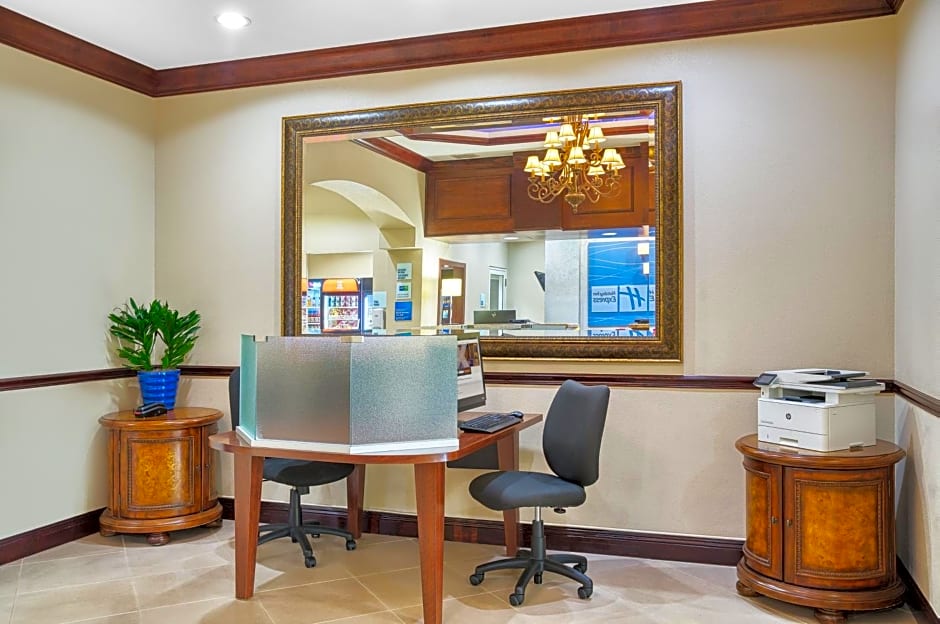 Holiday Inn Express & Suites Miami Kendall By IHG
