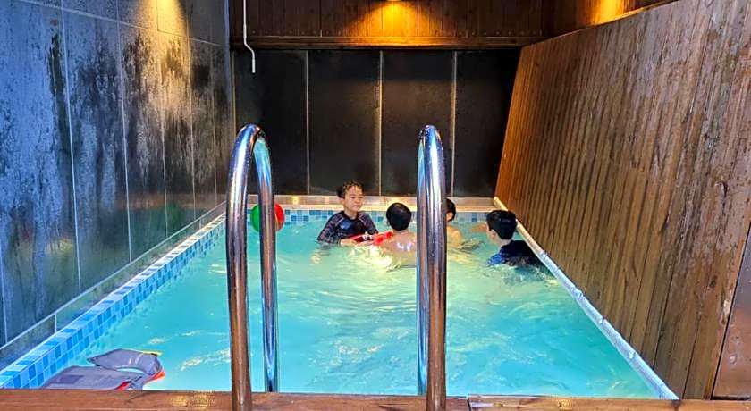 Louis Boutique Hotel