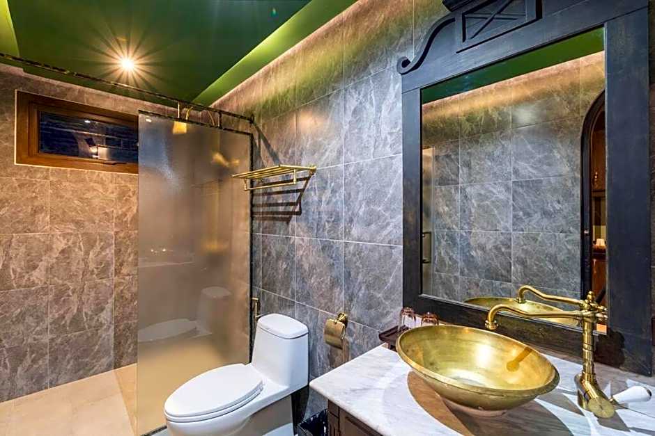 The Castle Pratumnak Hill Pattaya 6 Bedroom