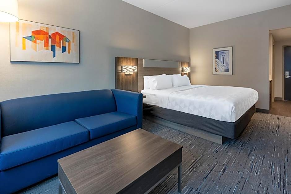 Holiday Inn Express & Suites Vaughan Southwest By IHG