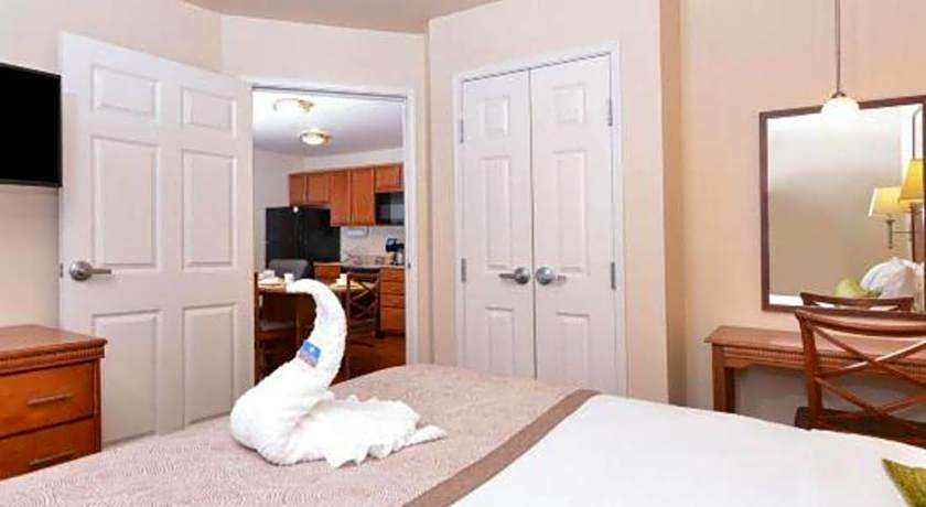 Candlewood Suites Bloomington-Normal By IHG