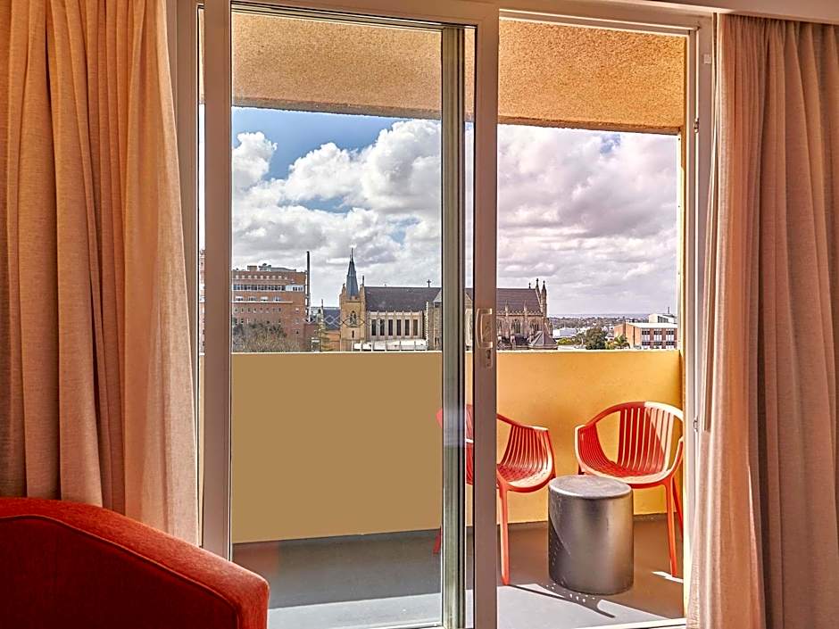 Mercure Perth On Hay