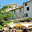 Logis Hotel Restaurant Les Geraniums