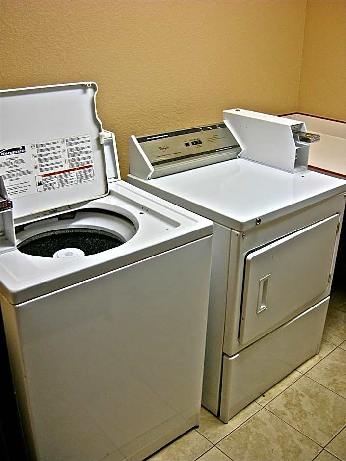 Super 8 by Wyndham Baker City