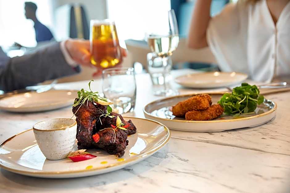 Leonardo Hotel Bristol City