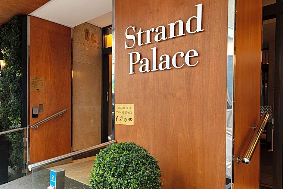 Strand Palace Hotel